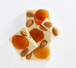 Charlotte Piper Apricot and Almond White Choc Bar 50g